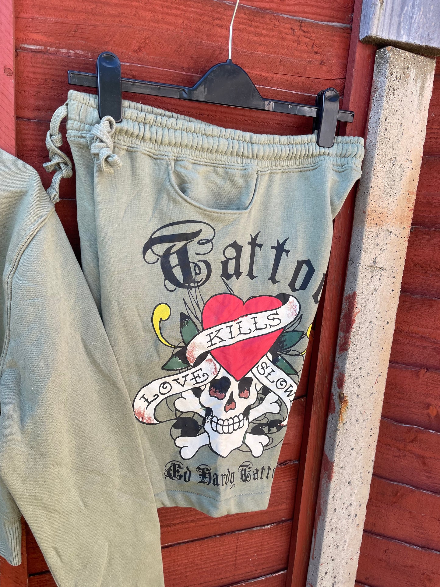 Vintage Ed Hardy jumper & Shorts set Small